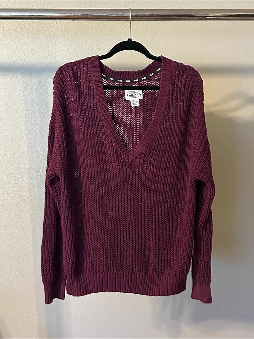 Forenza V-Neck Chunky Knit Sweater - Burgundy